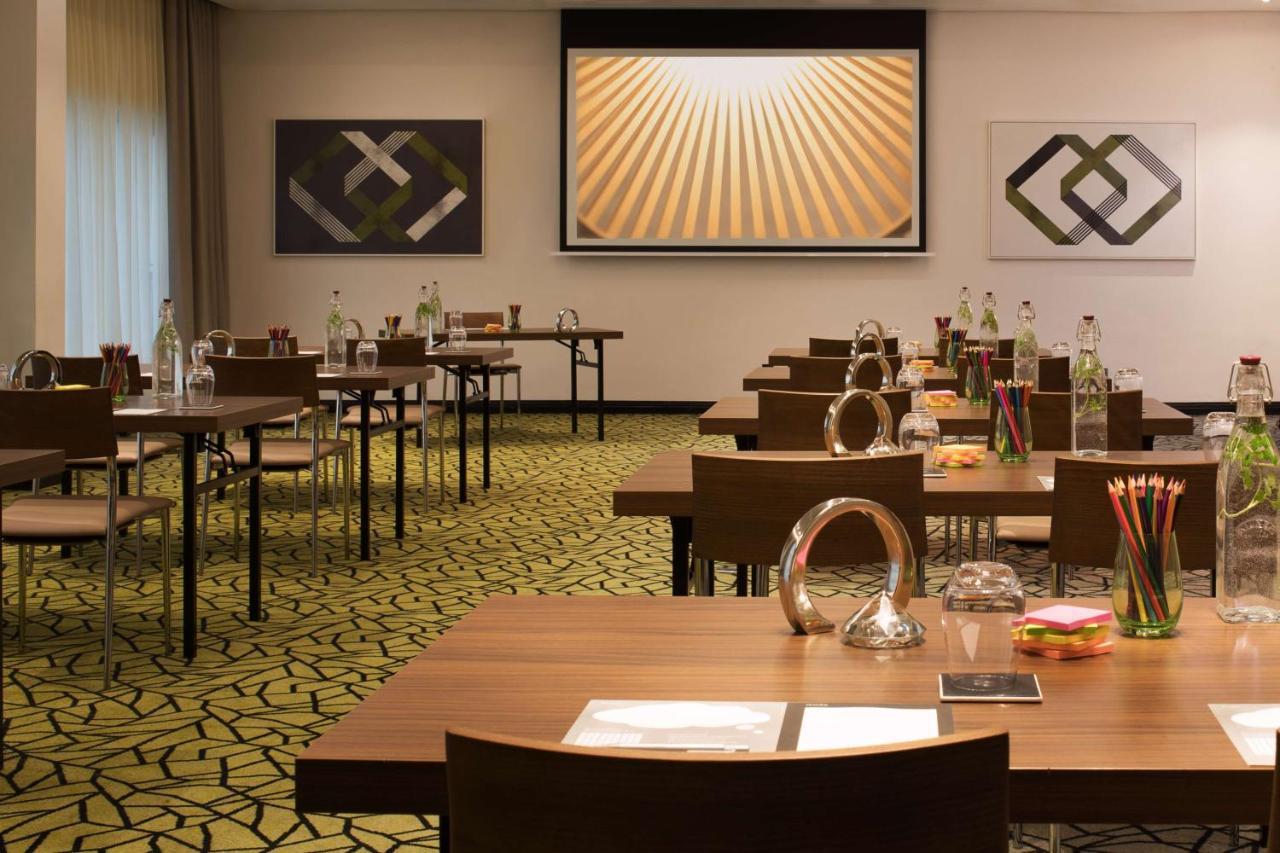 Radisson Blu Lagos Ikeja Esterno foto